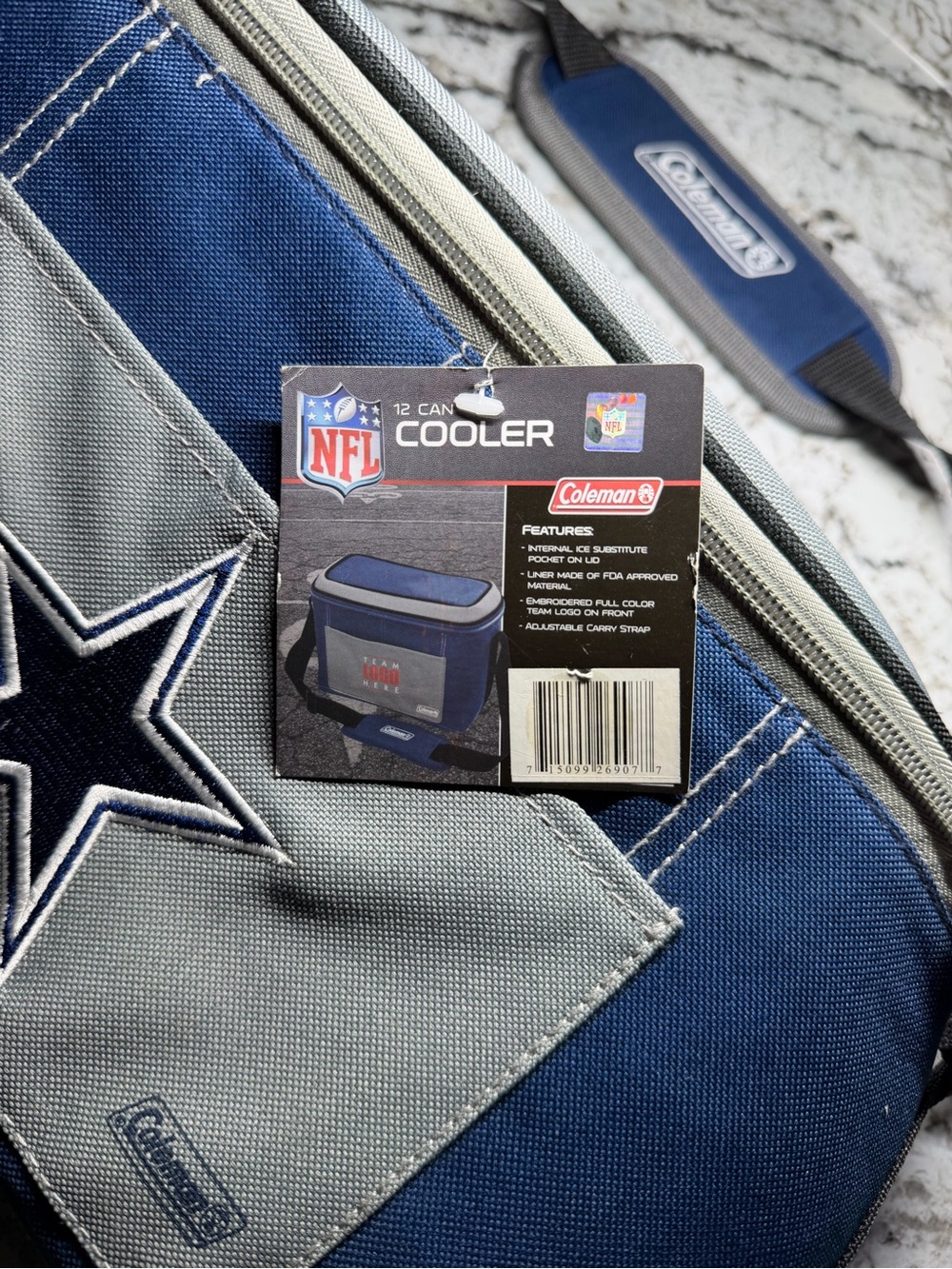Coleman NFL Dallas Cowboys Cooler Bag 12 Can Adjustable Strap - Picture 3 of 9